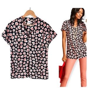Cabi medium top harmony floral blouse short sleeve, V-neck flowers 5347👚💝